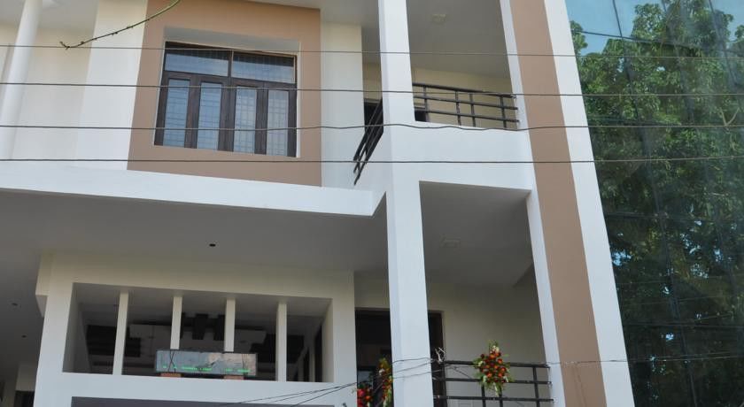Hotel Park Plaza Varanasi Exterior photo